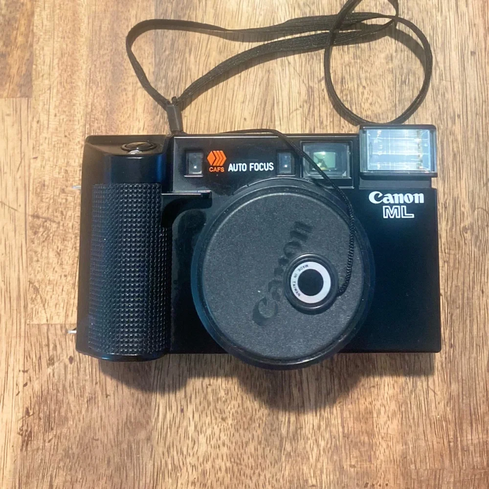 Canon ML Black Film Camera with Auto Focus - no workings